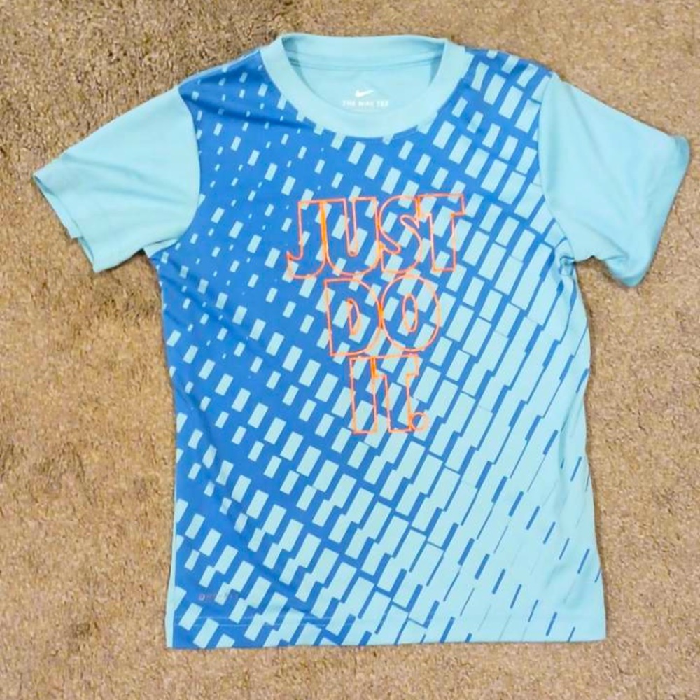 NIKE Just Do It logo sportswick t-shirt boys size 5-6T blue with orange logo